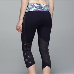 Lululemon Leggings • Var-City Crop